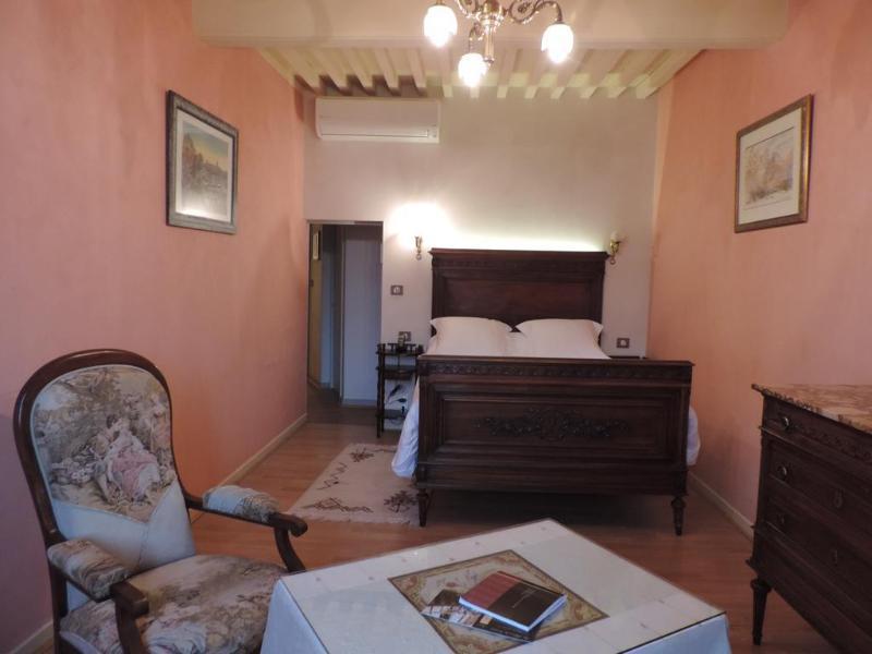 โฮเต็ล ลา เมซอง เดส คอนซัลส์ Bed & Breakfast เมียร์พัวซ์ ภายนอก รูปภาพ