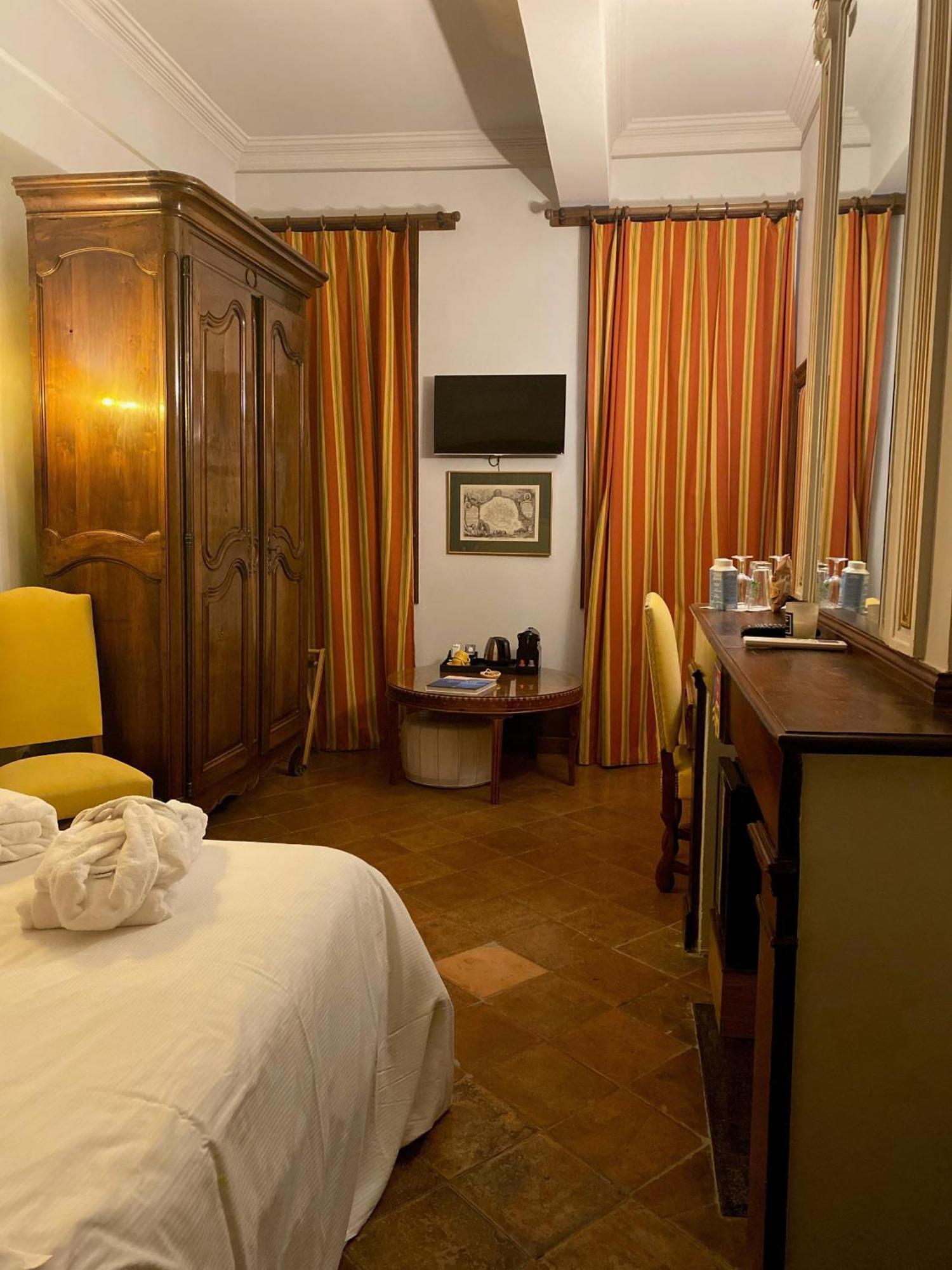 โฮเต็ล ลา เมซอง เดส คอนซัลส์ Bed & Breakfast เมียร์พัวซ์ ห้อง รูปภาพ