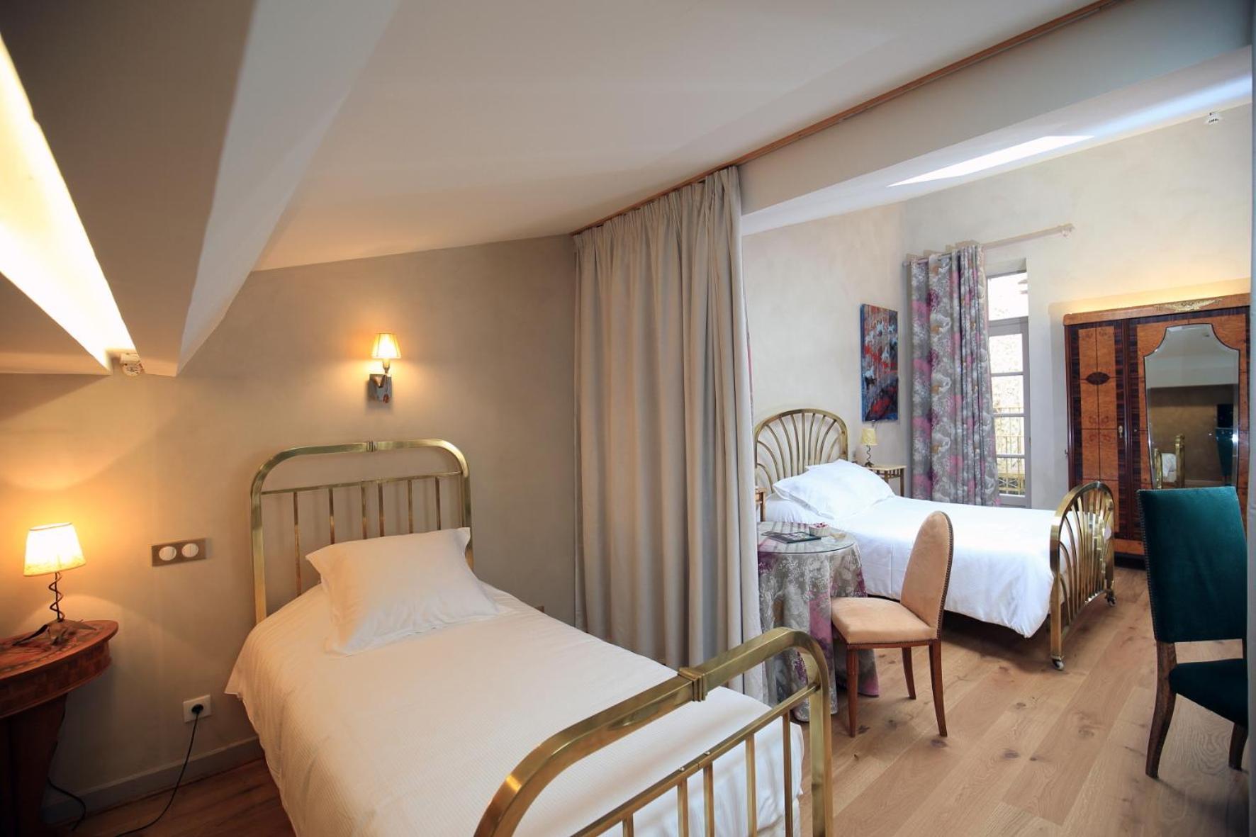 โฮเต็ล ลา เมซอง เดส คอนซัลส์ Bed & Breakfast เมียร์พัวซ์ ห้อง รูปภาพ