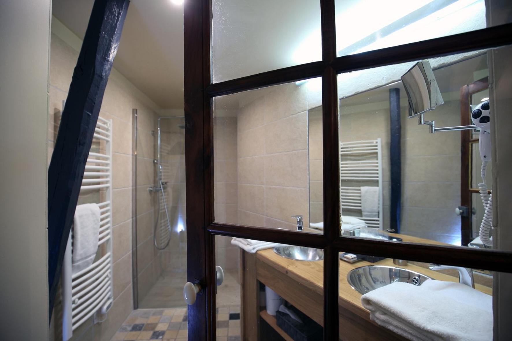 โฮเต็ล ลา เมซอง เดส คอนซัลส์ Bed & Breakfast เมียร์พัวซ์ ห้อง รูปภาพ