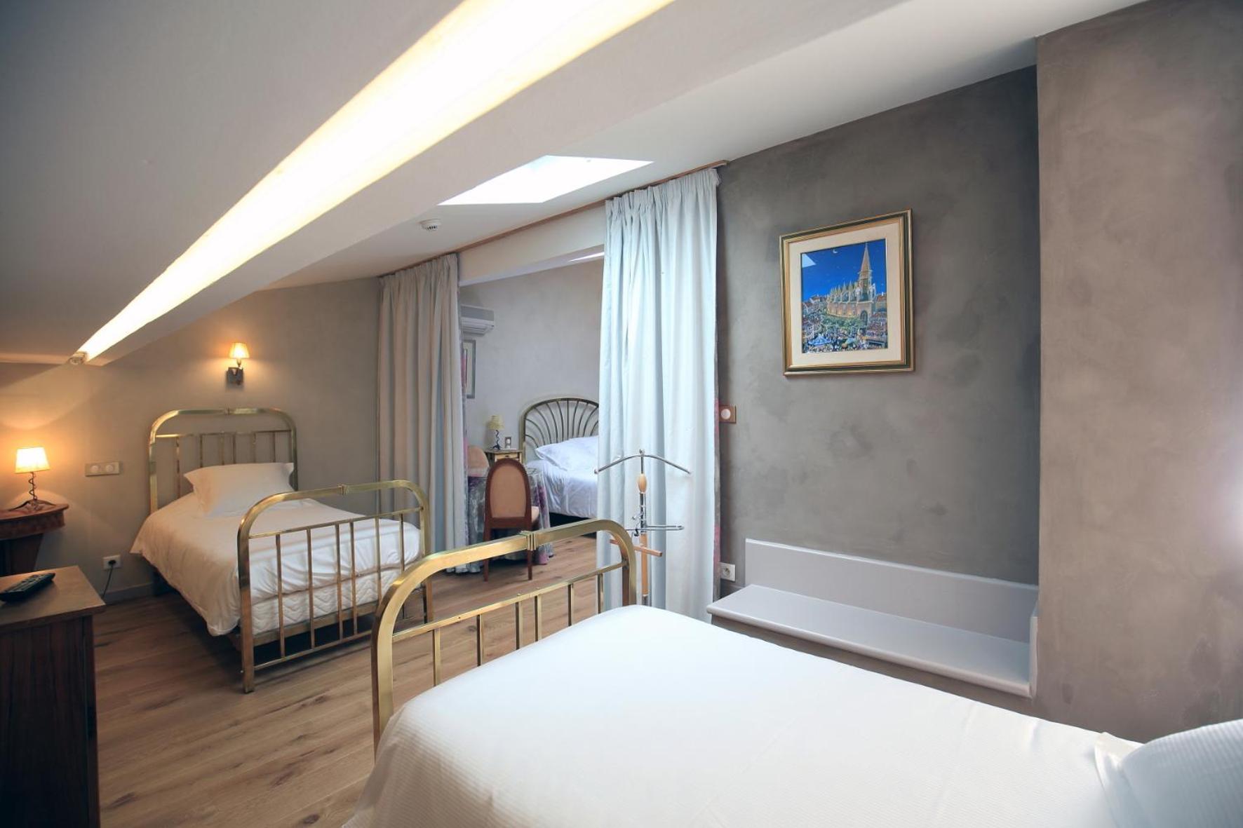 โฮเต็ล ลา เมซอง เดส คอนซัลส์ Bed & Breakfast เมียร์พัวซ์ ห้อง รูปภาพ