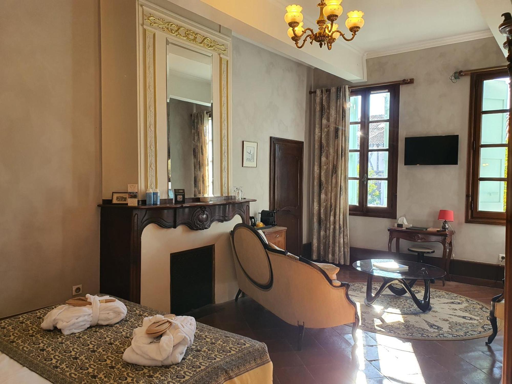 โฮเต็ล ลา เมซอง เดส คอนซัลส์ Bed & Breakfast เมียร์พัวซ์ ห้อง รูปภาพ
