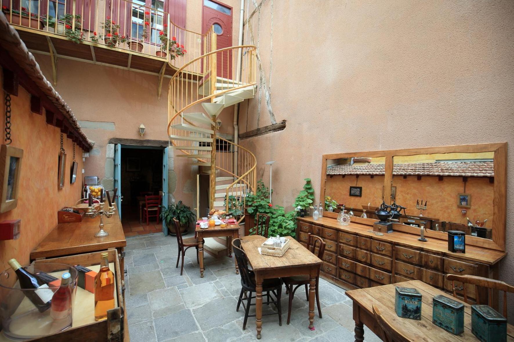 โฮเต็ล ลา เมซอง เดส คอนซัลส์ Bed & Breakfast เมียร์พัวซ์ ภายนอก รูปภาพ